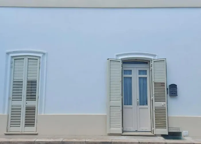 B&B Amedeo di Savoia Bed & Breakfast *